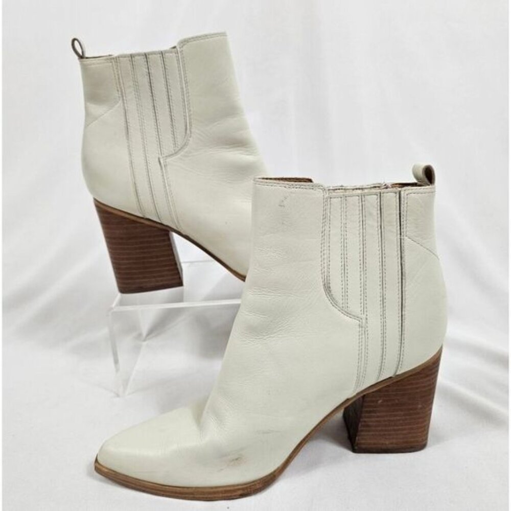 Marc Fisher Matter Boots In White Leather - Size 11